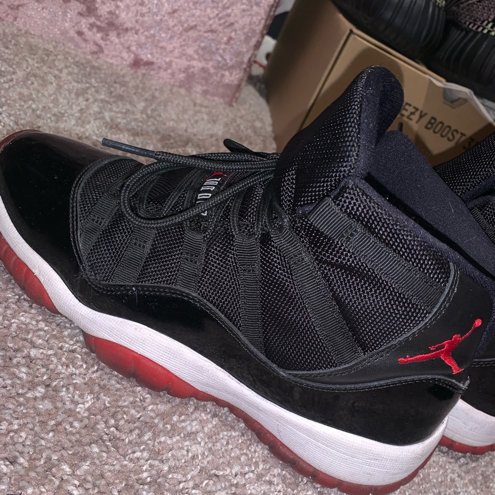 Jordan Bred 11